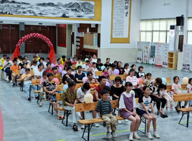 全掩盖家长教育服务网络实在提升辖区家庭科学育儿才能与日子